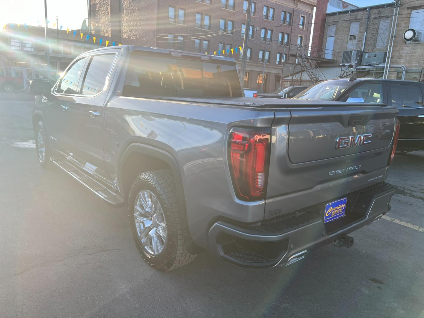 2020 Blue /Charcoal GMC Sierra 1500 Denali Crew Cab Short Box 4WD (1GTU9FEL3LZ) with an 6.2L DI V8 engine, automatic transmission, located at 116 5th Avenue South, Lewistown, MT, 59457, 47.063877, -109.427879 - Discover Luxury and Performance with the 2020 GMC Sierra 1500 Denali. Elevate your driving experience with the 2020 GMC Sierra 1500 Denali, a perfect blend of sophistication and power. This premium truck boasts a powerful engine, cutting-edge technology, and a refined interior. Key Features: - Photo#4